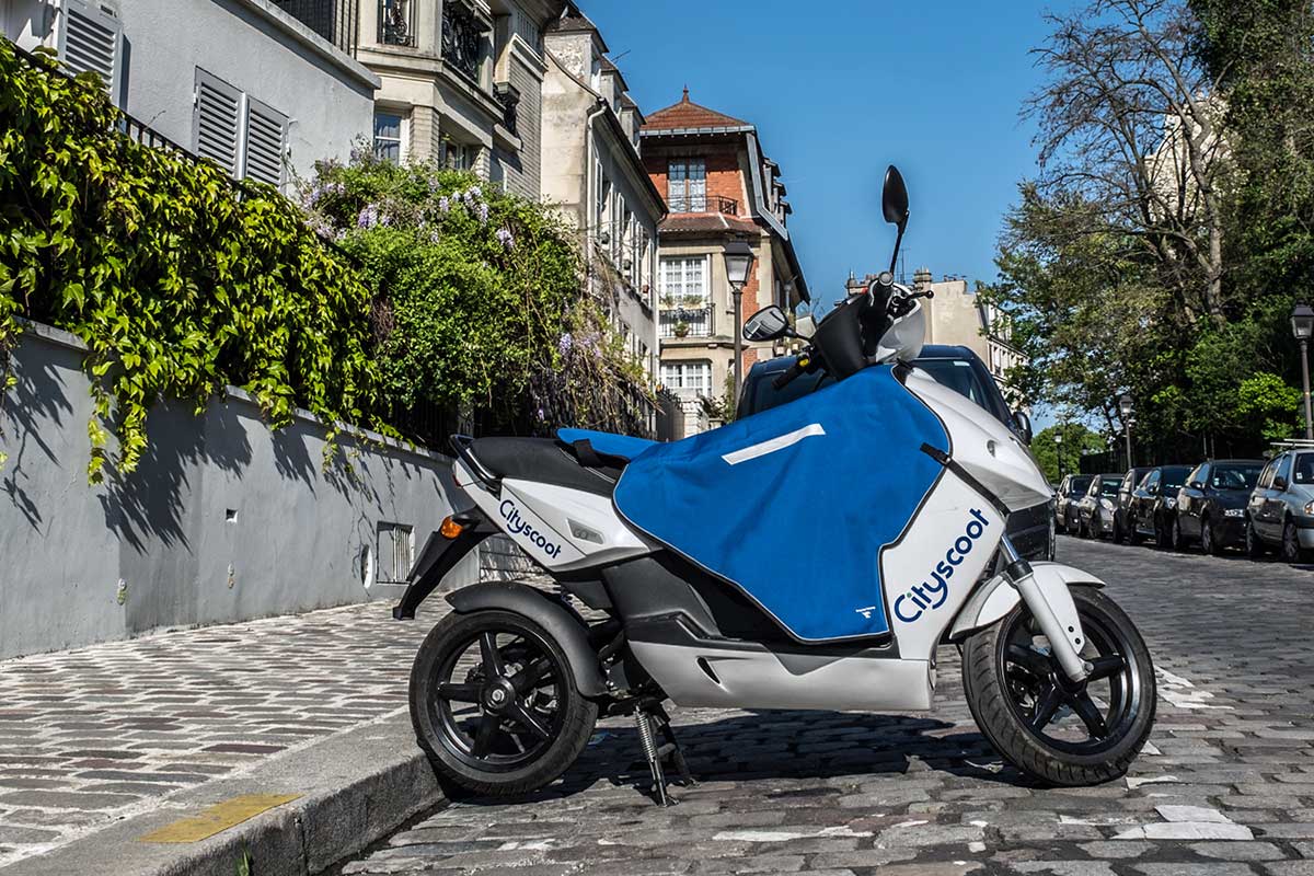 Les scooters électriques Govecs sont équipés pour la location en libre service