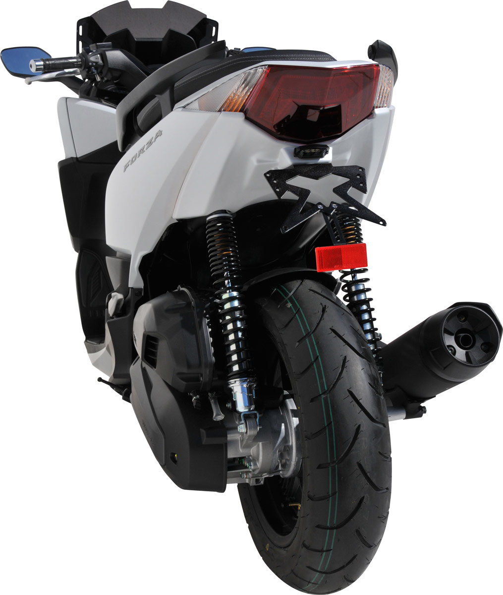 Le scooter GT peut également profiter d'un passage de roue avec support de plaque