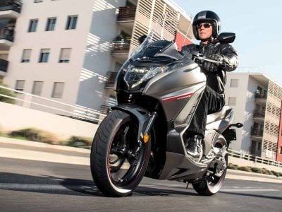 Honda Integra 2016 : le maxi-scooter GT évolue
