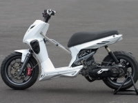 MBK Stunt White Out (perso-10067-08_11_29_18_14_03)