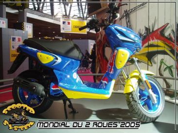 salon_mondial_deux_roues_2005_scooter_system_35.jpg