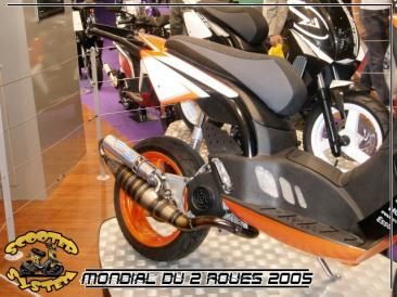 salon_mondial_deux_roues_2005_scooter_system_4.jpg