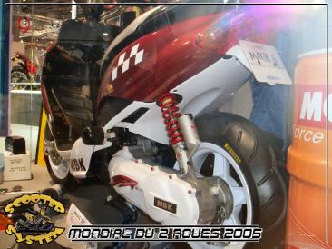 salon_mondial_deux_roues_2005_scooter_system_43.jpg