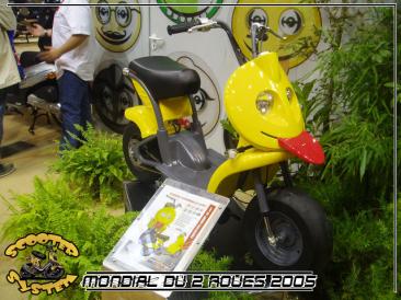 salon_mondial_deux_roues_2005_scooter_system_58.jpg