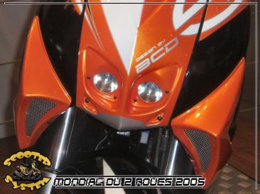 salon_mondial_deux_roues_2005_scooter_system_6.jpg