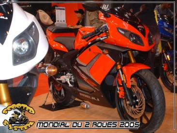 salon_mondial_deux_roues_2005_scooter_system_66.jpg