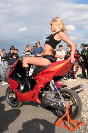 scooter-weekend-2007-people-194.jpg