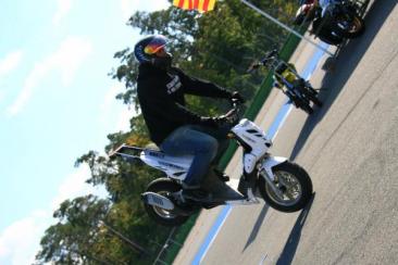 scooter-weekend-2007-stunt-19.jpg