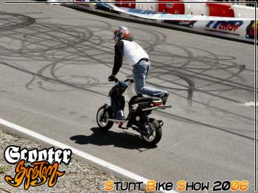 stunt-bike-show-2006_133.JPG