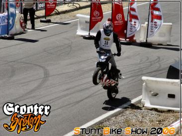 stunt-bike-show-2006_135.JPG