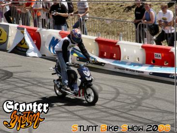 stunt-bike-show-2006_136.JPG