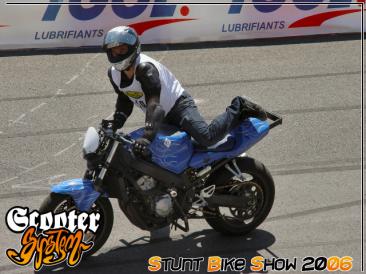 stunt-bike-show-2006_138.JPG