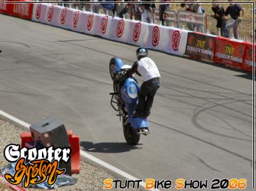 stunt-bike-show-2006_141.JPG
