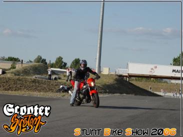 stunt-bike-show-2006_205.JPG