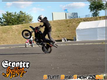 stunt-bike-show-2006_211.JPG