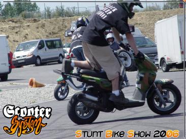 stunt-bike-show-2006_42.JPG