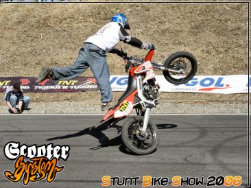 stunt-bike-show-2006_72.JPG