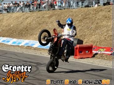 stunt-bike-show-2006_73.JPG