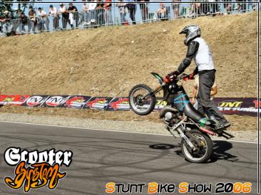 stunt-bike-show-2006_76.JPG
