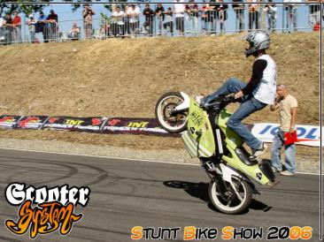 stunt-bike-show-2006_88.JPG