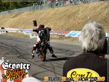 stunt-bike-show-2006_95.JPG