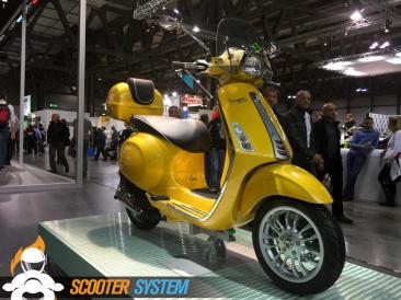 scoot en tôle, scooter sportif, Vespa, Vespa Sprint