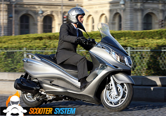 Le nouveau scooter GT made in Piaggio est taillé pour les grandes villes
