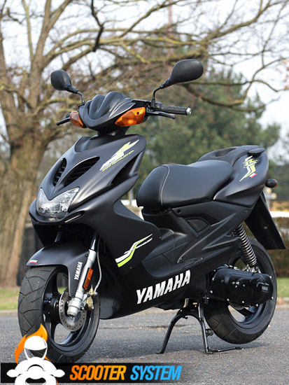 Le Yamaha Aerox 2012 est affiché à 2349 euros