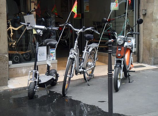 Trottinette, vélo à assistance ou scooter électrique. À chacun son style !