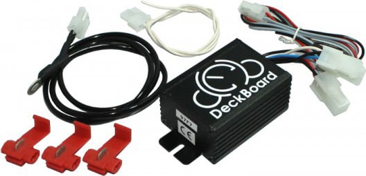 Léger et discret, le boîtier DeckBoard communique les informations en Bluetooth