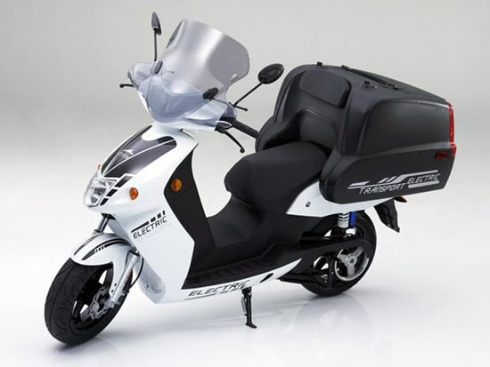 En version Cargo, les scooters électriques Govecs gagnent 170 L de volume utile