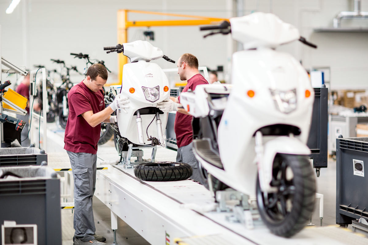 Avec le rachat de l'usine Vectrix, Govecs peut produire 20 000 véhicules par an