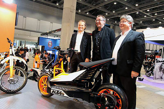 Les dirigeants de KTM étaient au Salon de Tokyo pour dévoiler le nouvel E-Speed
