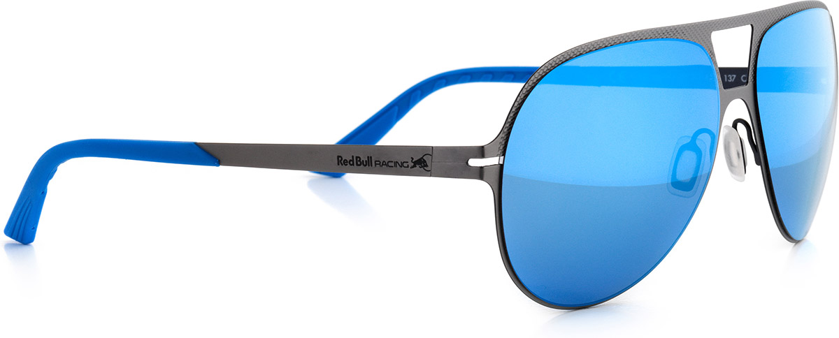 La collection de lunettes Red Bull Racing Eyewear 2014 fait appel à l'Inox