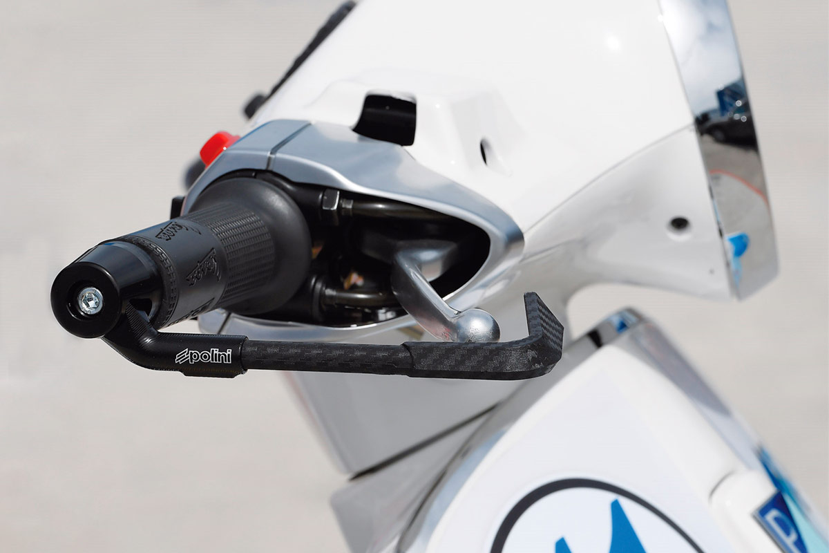 Pour 2016, Polini a lancé des protections de leviers de freins pour scooter