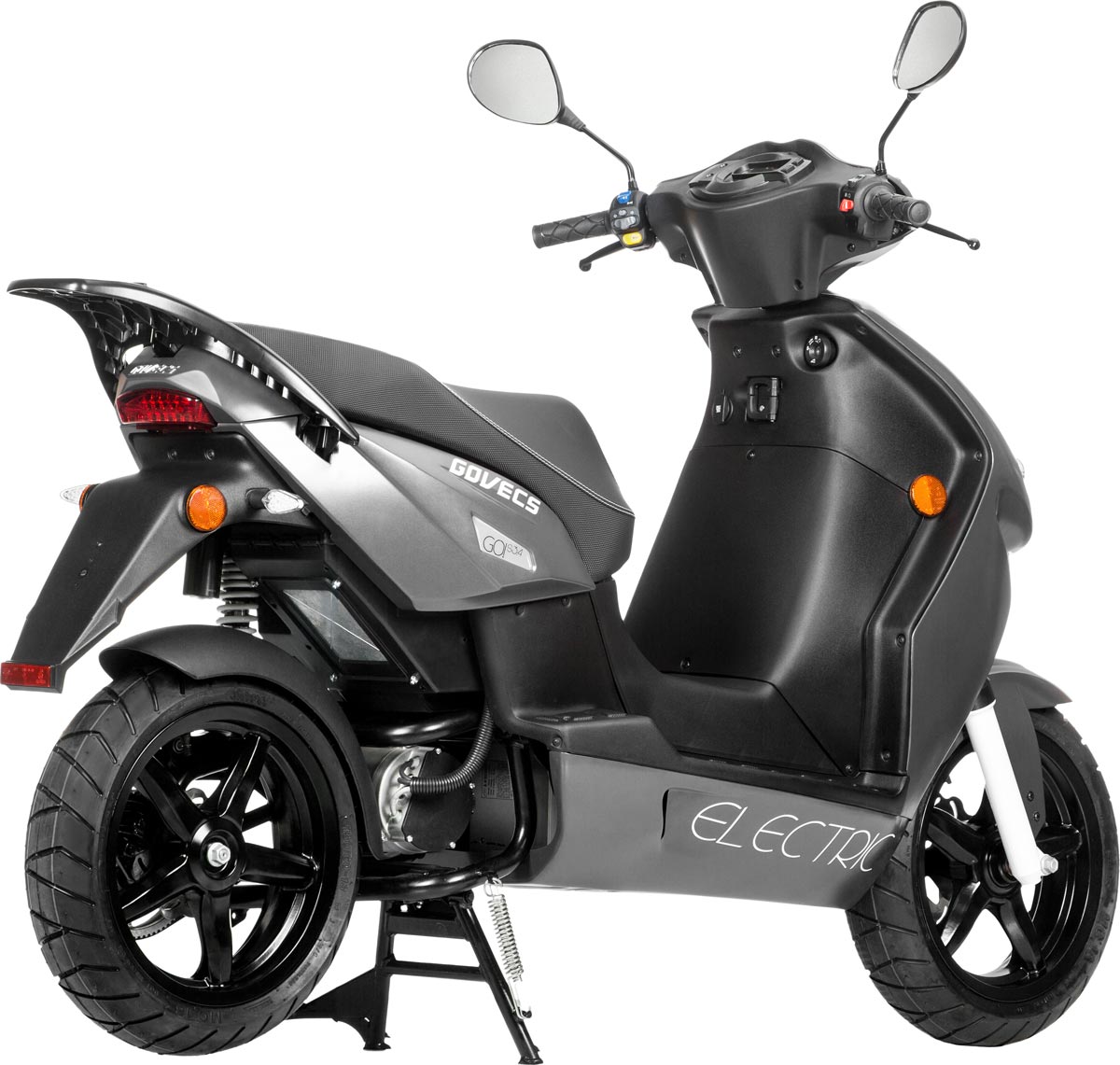 Le scooter électrique évolue également côté équipement et partie-cycle