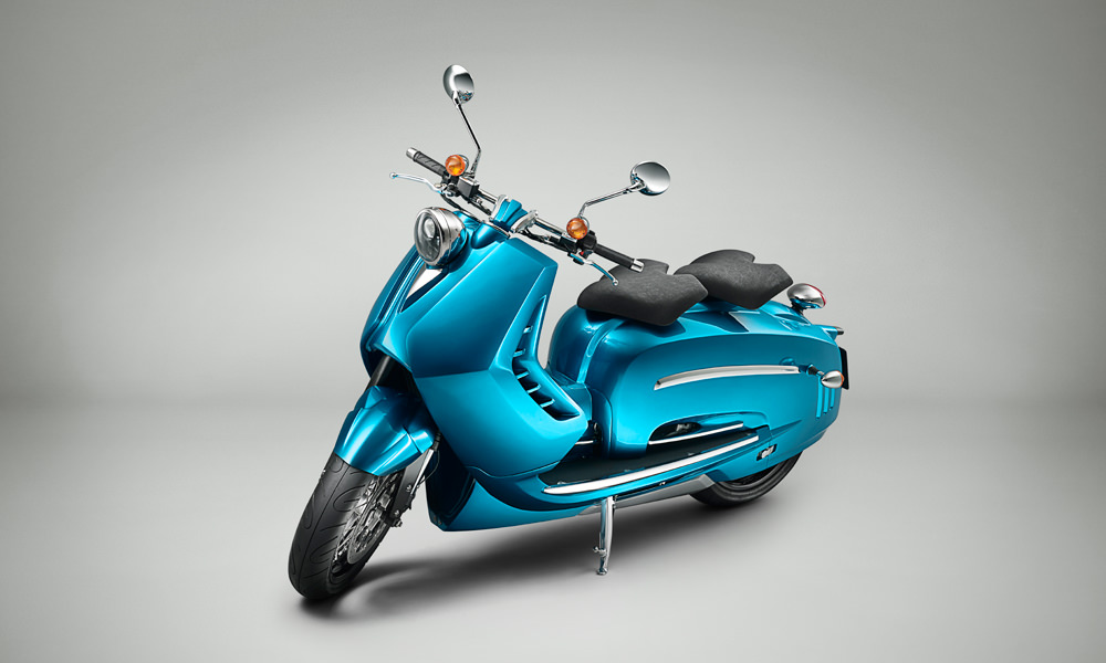 Le Concept J Series est un scooter vintage équipé d'un monocylindre de 690cc