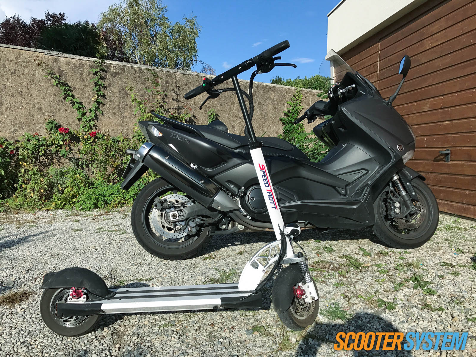 À défaut d'essai scooter, nous avons testé pour vous la trottinette Speedtrott ST16
