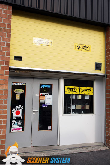L'entrée du magasin Stokey à St. Ouen l'Aumône (95).