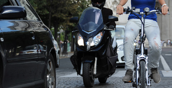 Il n'est plus rare de croiser des vélos électriques dans les rues de Paris