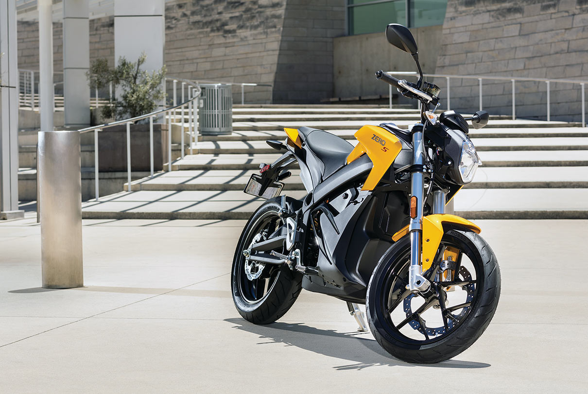 La moto électrique Zero S passe de 12 590 à 11 590€ avec le bonus écologique