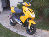 Yamaha Aerox Black & Yellow Hebo Sono d'Aerox44 - 1