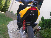 Yamaha Aerox Black & Yellow Hebo Sono d'Aerox44 - 3