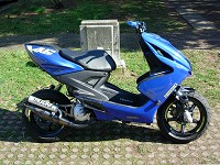 Yamaha Aerox Yasuni Blue Racer de Valentino86 - 1