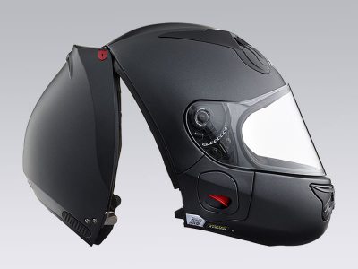 Vozz RS 1.0 : le casque intégral à ouverture arrière