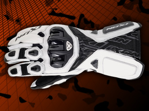 Des gants Racing haut-de-gamme chez Ixon