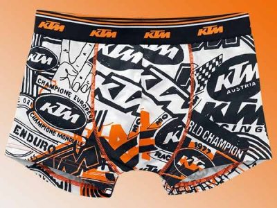 KTM Underwear : des boxer et culottes originaux