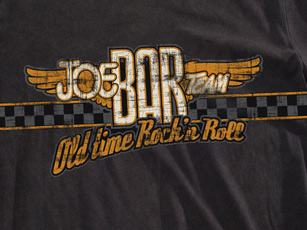 La Joe Bar Team s'offre de nouveaux tee-shirts