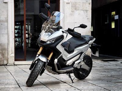 Honda X-ADV 2017 : mi-scooter GT, mi-Trail