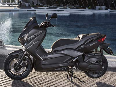 Yamaha X-Max 400 Momo Design : série spéciale